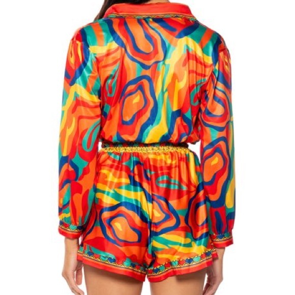 Abstract Romper✨ - Picture 3 of 3